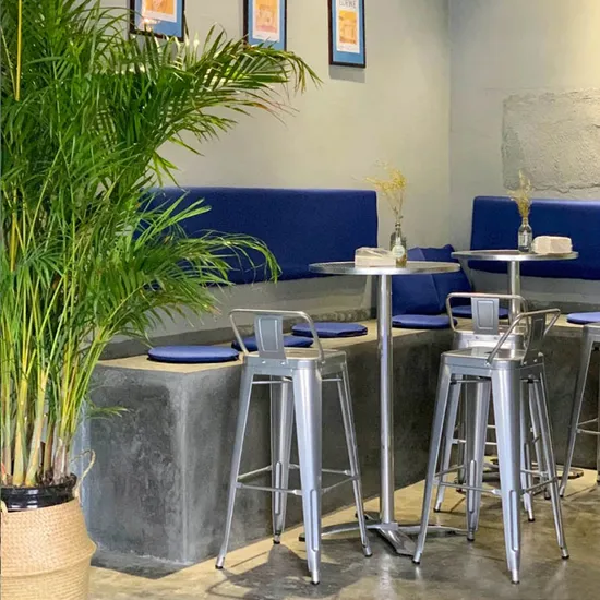 Elegant Modern Metal Bar Chair