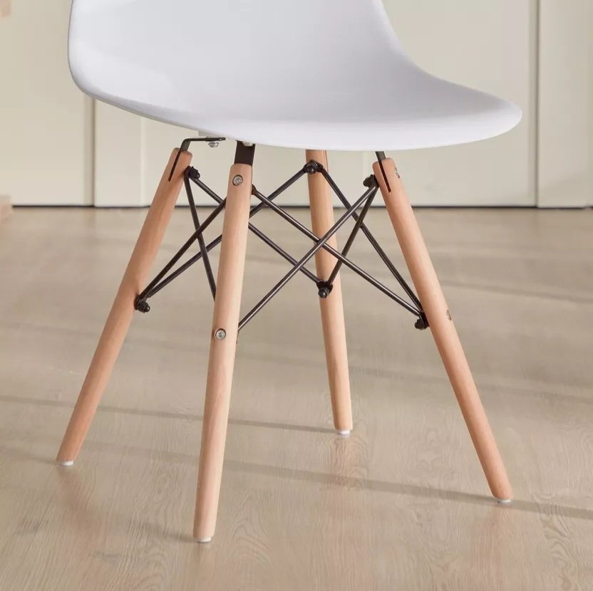 Modern Eiffel Leg Chair (White)
