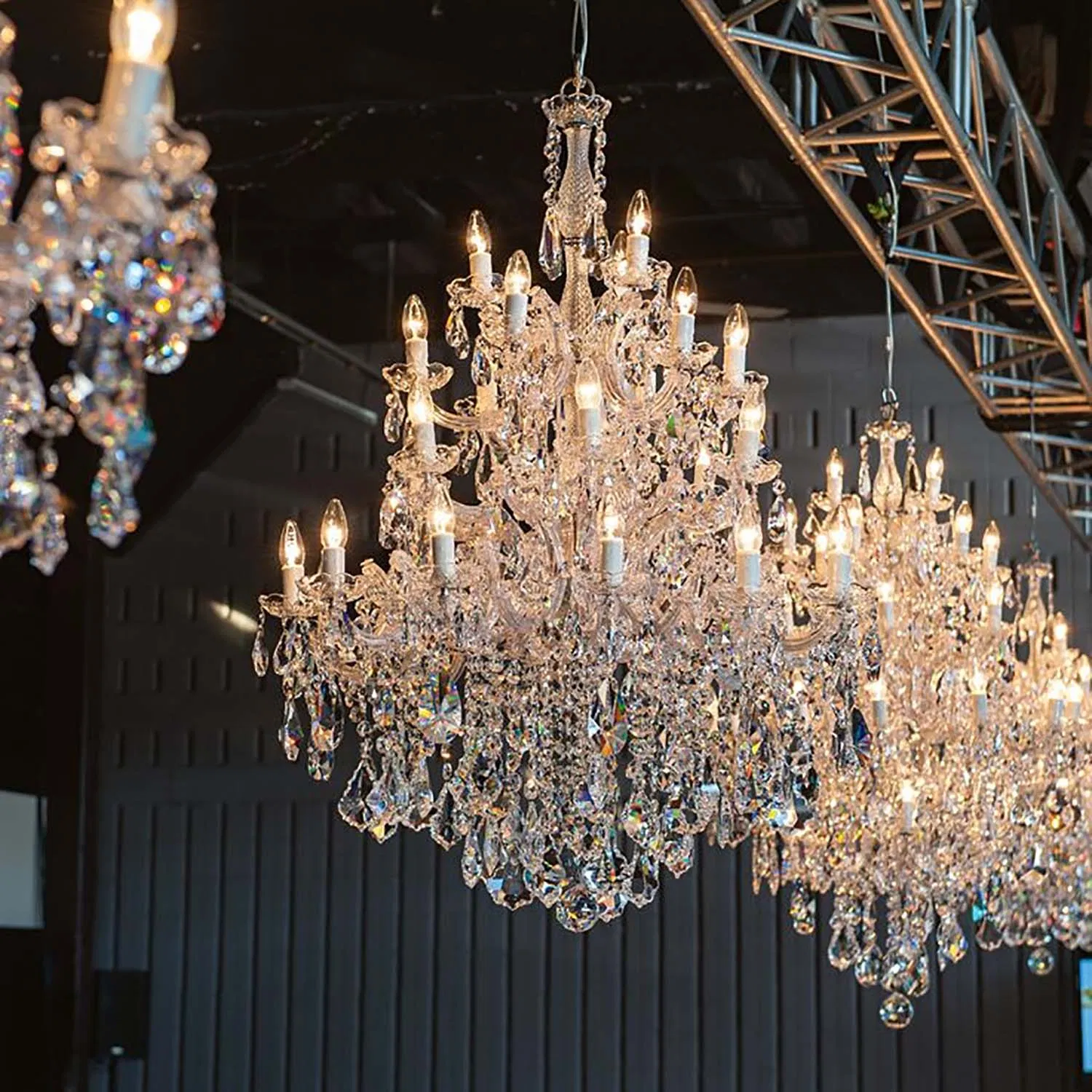 K9 Crystal Pendant Chandelier